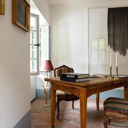 Chateau De Marnand Διαμέρισμα *