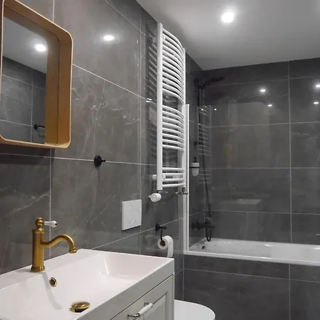 Appartement Chateau De Marnand *